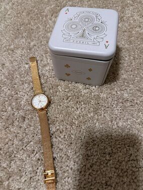 Fossil Gold-Tone Mesh Bracelet Watch with White Dial